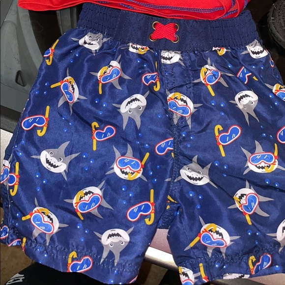 Swimsuit and swim shoes - Picture 1 of 3